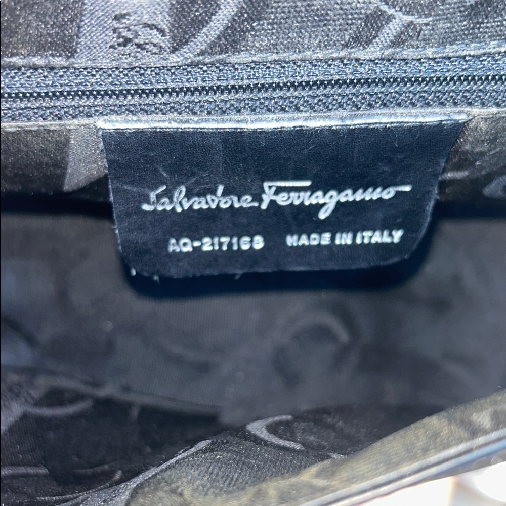 Salvatore Ferragamo Vara top handle bag - Picture 6 of 7